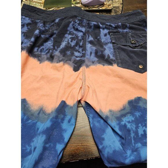Vans Colorful Tie Dye Swim Board Shorts Men's Size 36 Blue Pink Inseam 8" - Picture 5 of 6